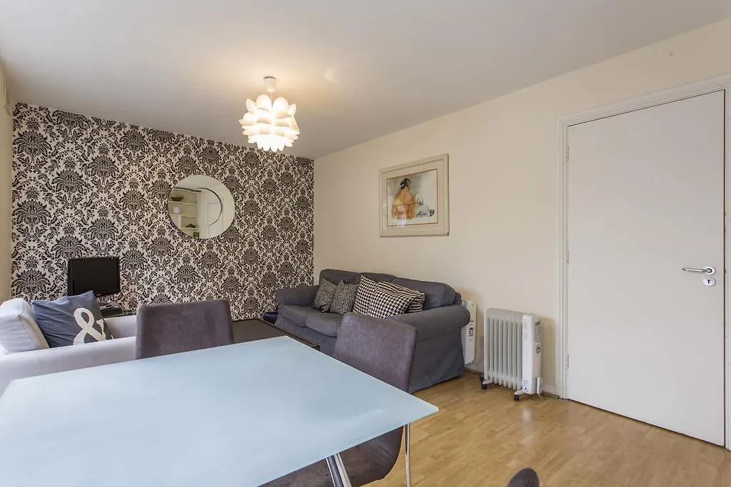 Temple Bar Apartments - Crow Street 24 Dublin