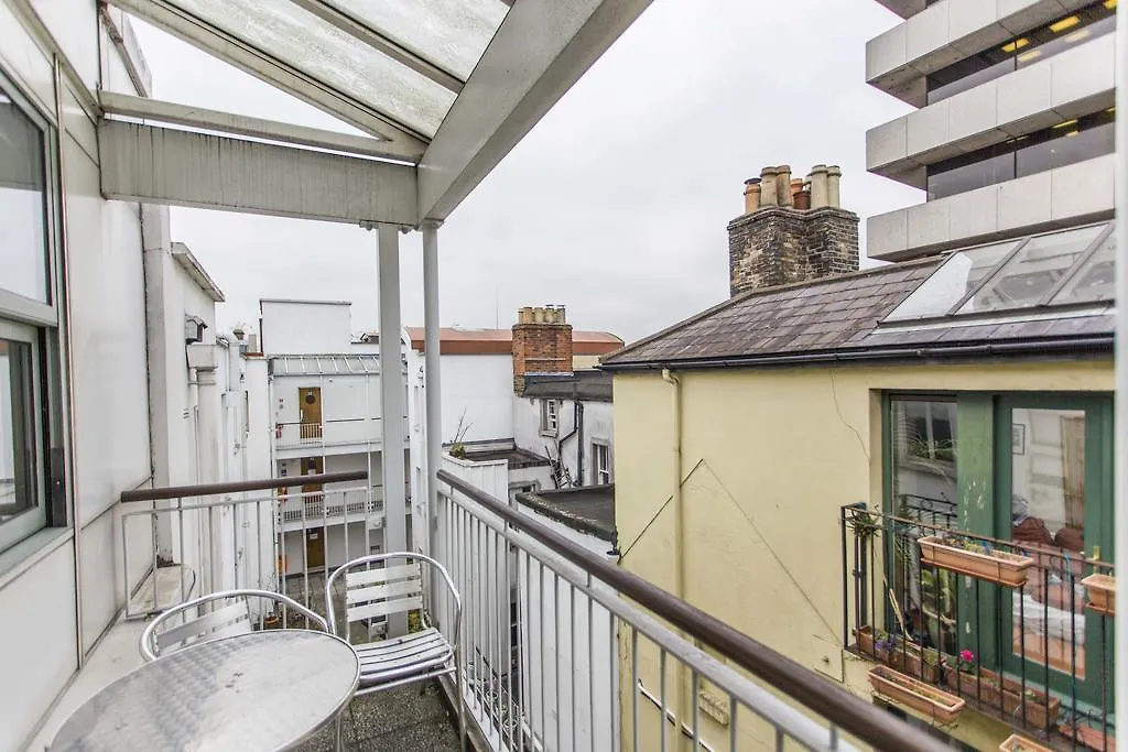 Temple Bar Apartments - Crow Street 24 Dublin 0*,  Ireland